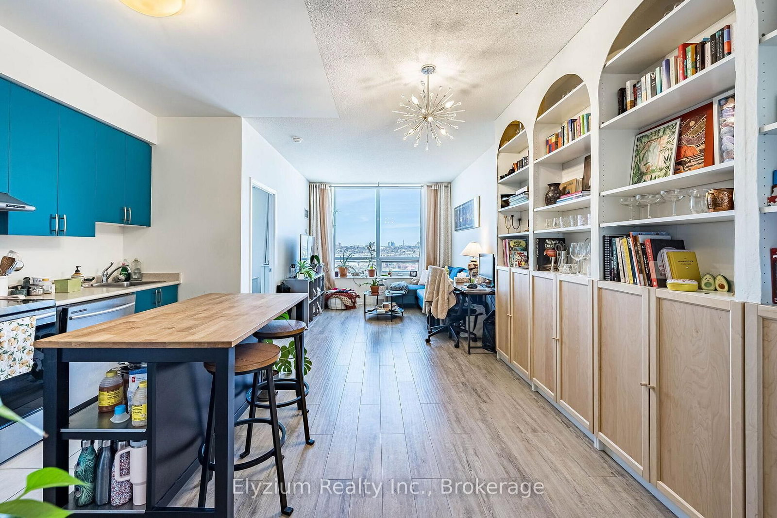 60 Heintzman Street, Unit 1902 - Photo 3