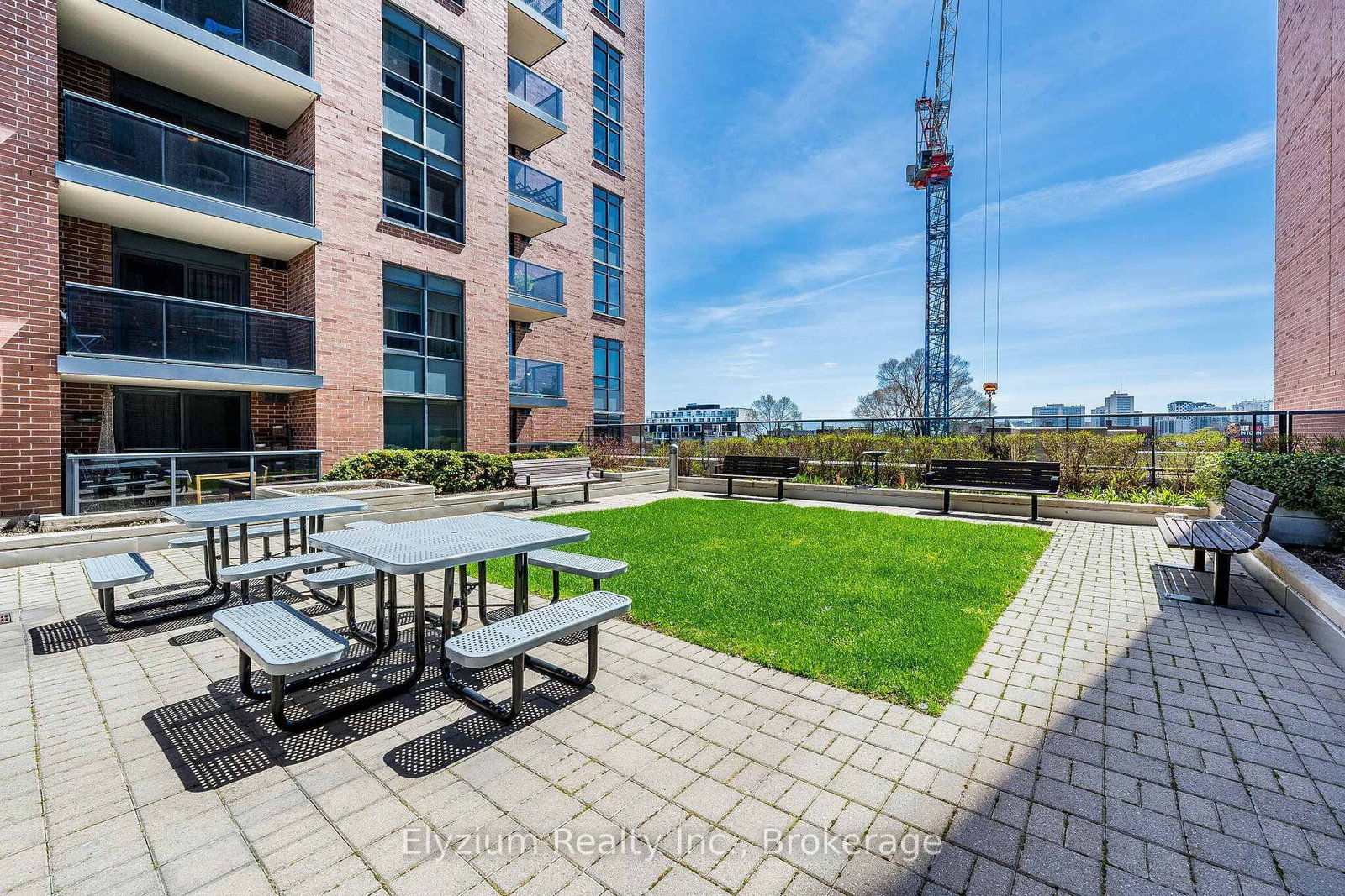 60 Heintzman Street, Unit 1902 - Photo 35
