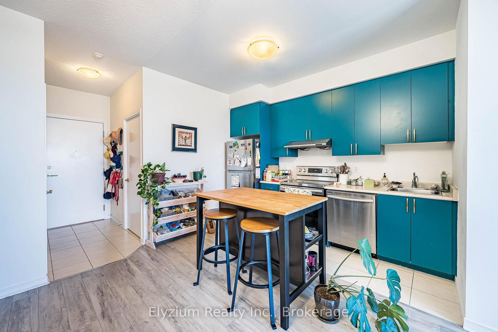 60 Heintzman Street, Unit 1902 - Photo 5