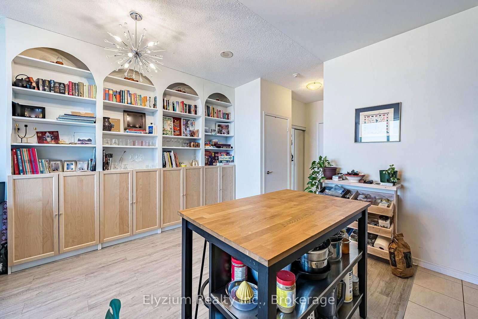 60 Heintzman Street, Unit 1902 - Photo 7