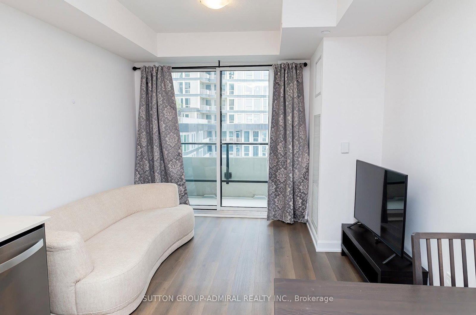 3220 William Coltson Avenue • #1307 • Oakville, ON photo 11