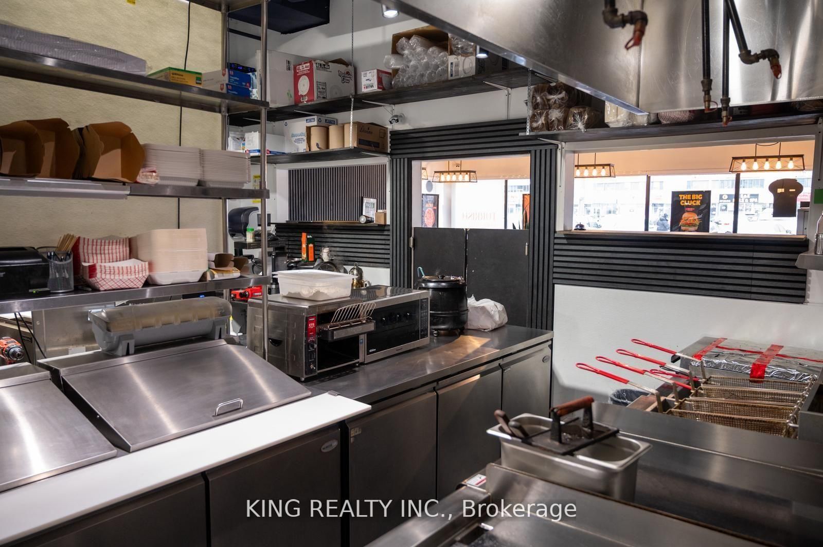 2712 KEELE Street - Photo 12