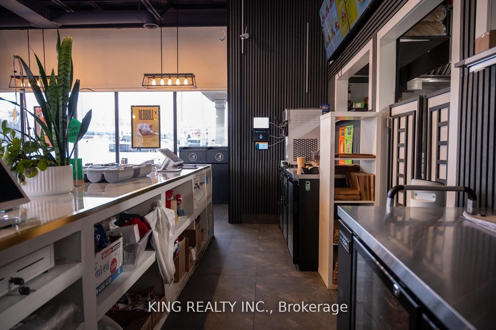 2712 KEELE Street - Photo 20