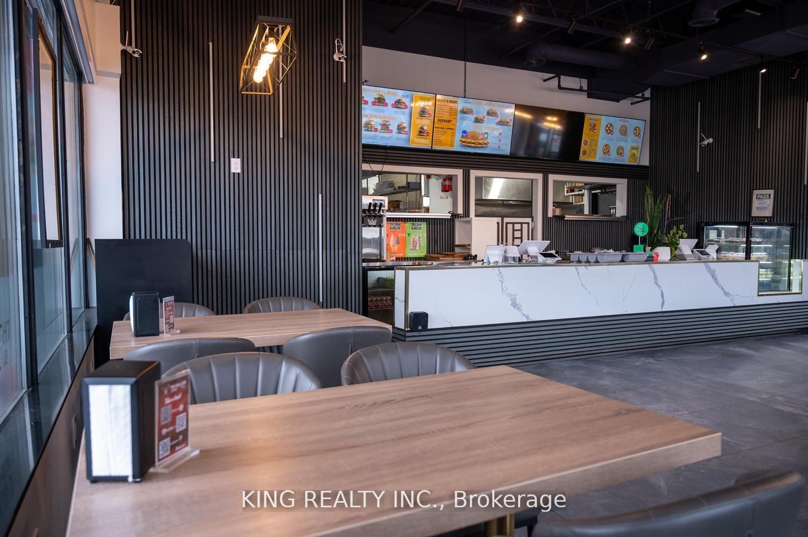 2712 KEELE Street - Photo 22