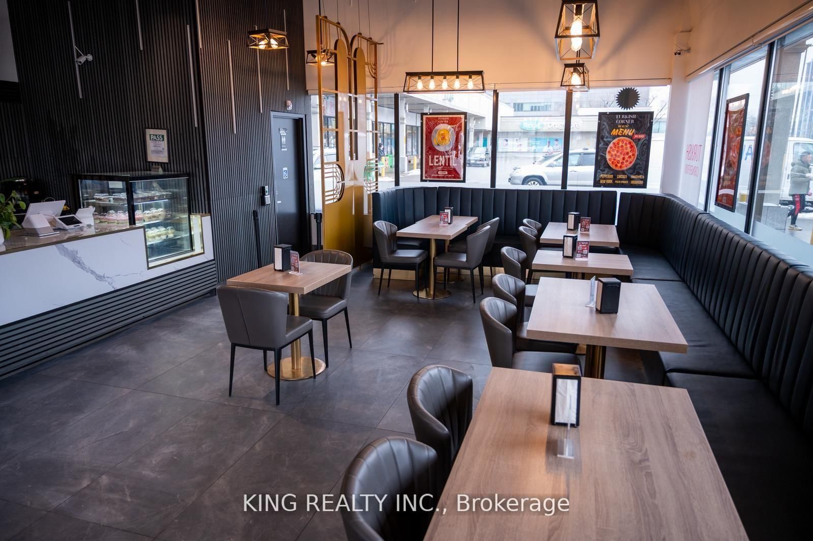 2712 KEELE Street - Photo 31