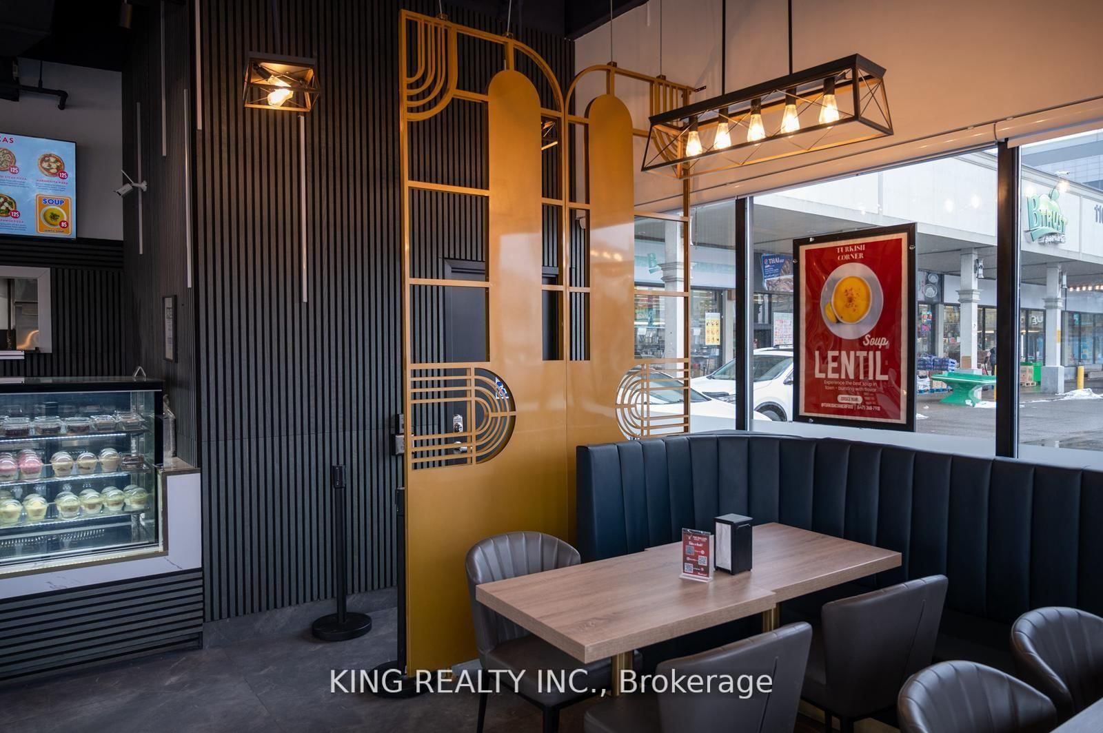 2712 KEELE Street - Photo 36