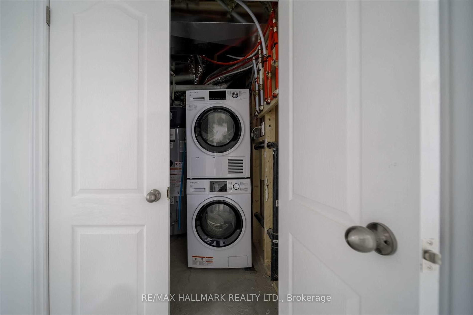 306 Buick Boulevard, Unit BSMT - Photo 18