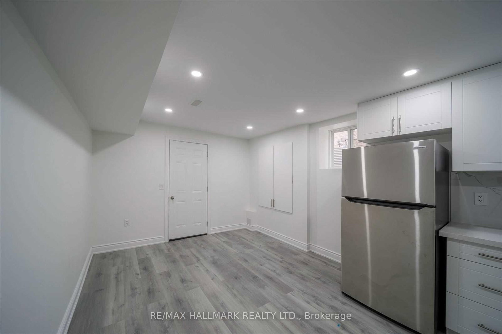 306 Buick Boulevard, Unit BSMT - Photo 9