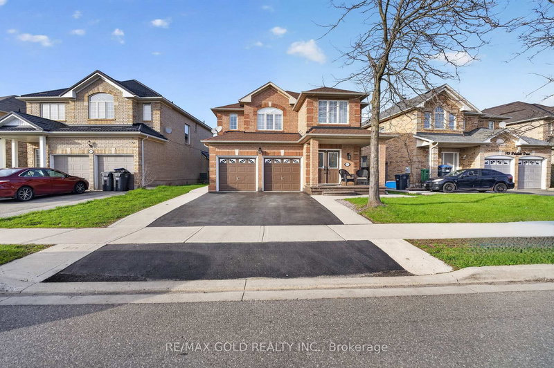 151 Brisdale Dr, Brampton, Ontario