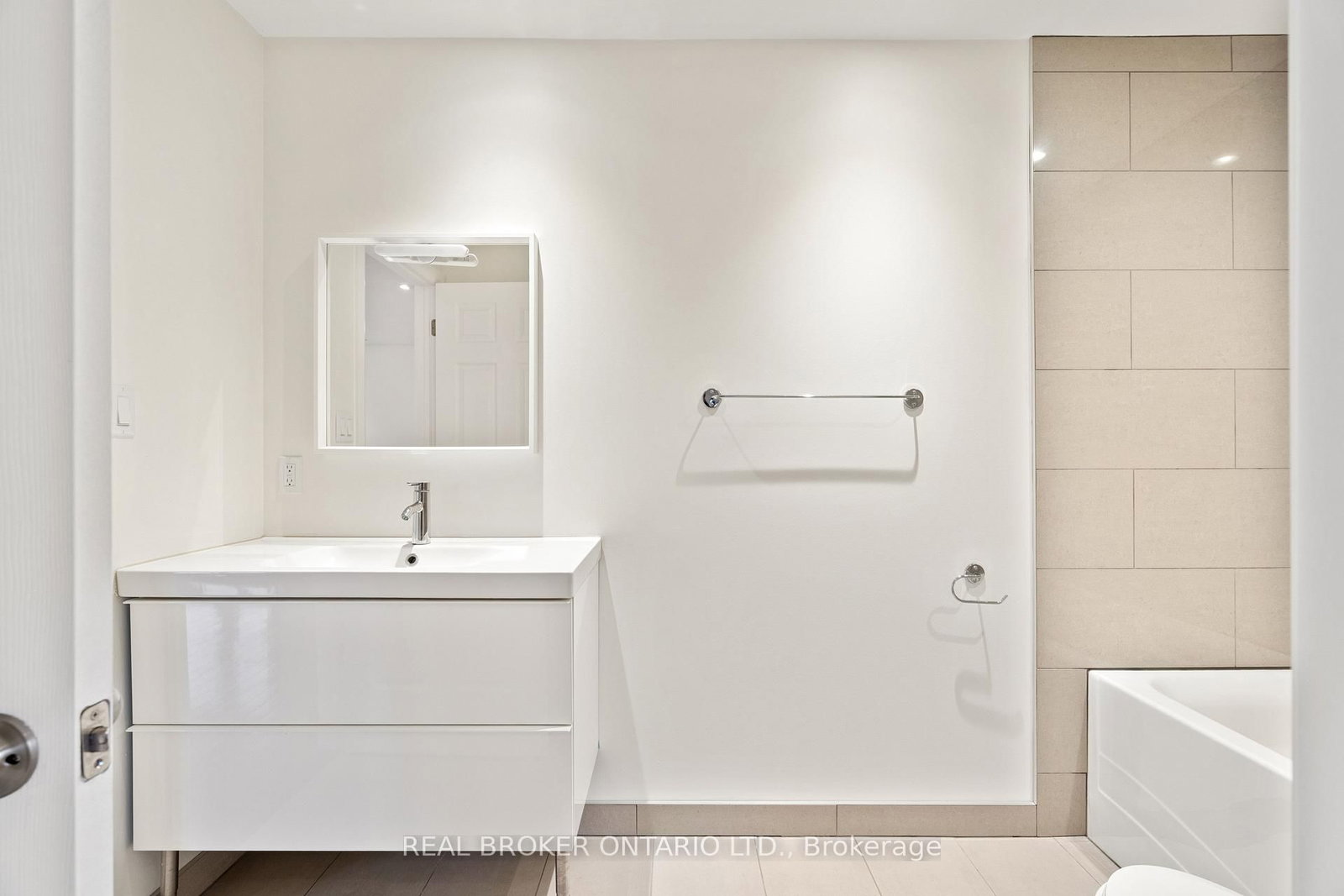 119 Tremaine Road - Photo 18