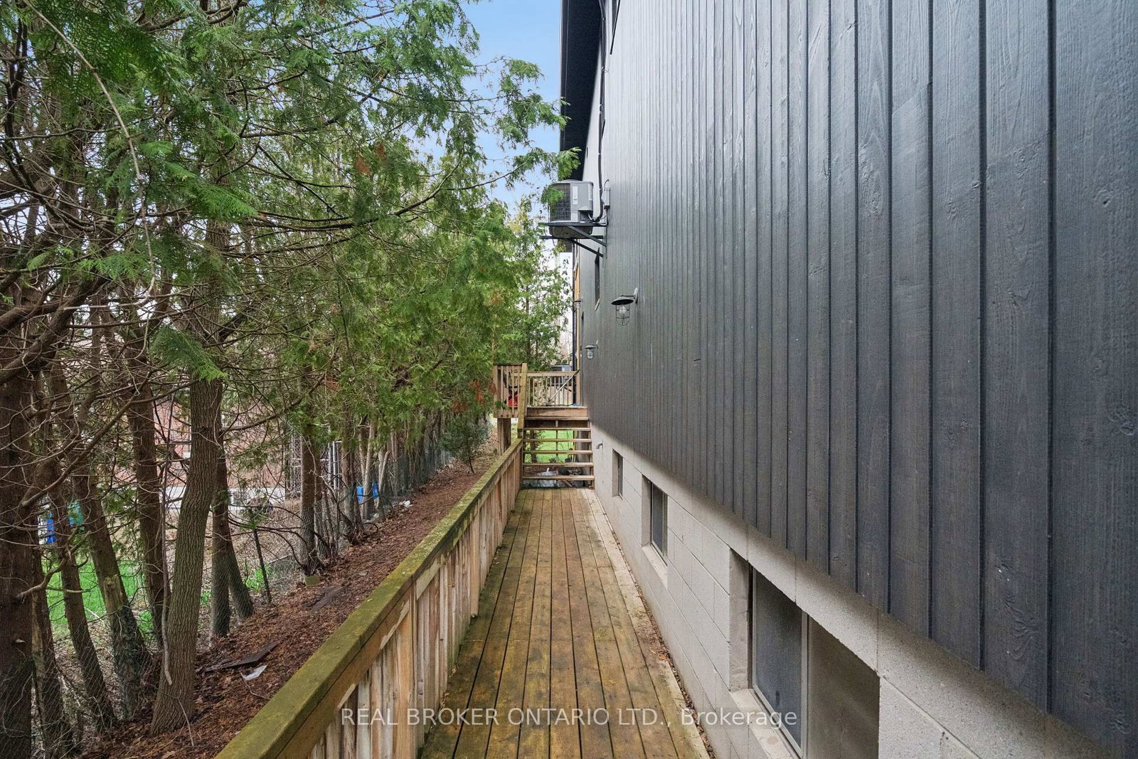 119 Tremaine Road - Photo 3
