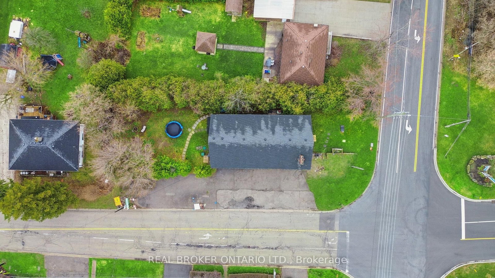 119 Tremaine Road - Photo 39