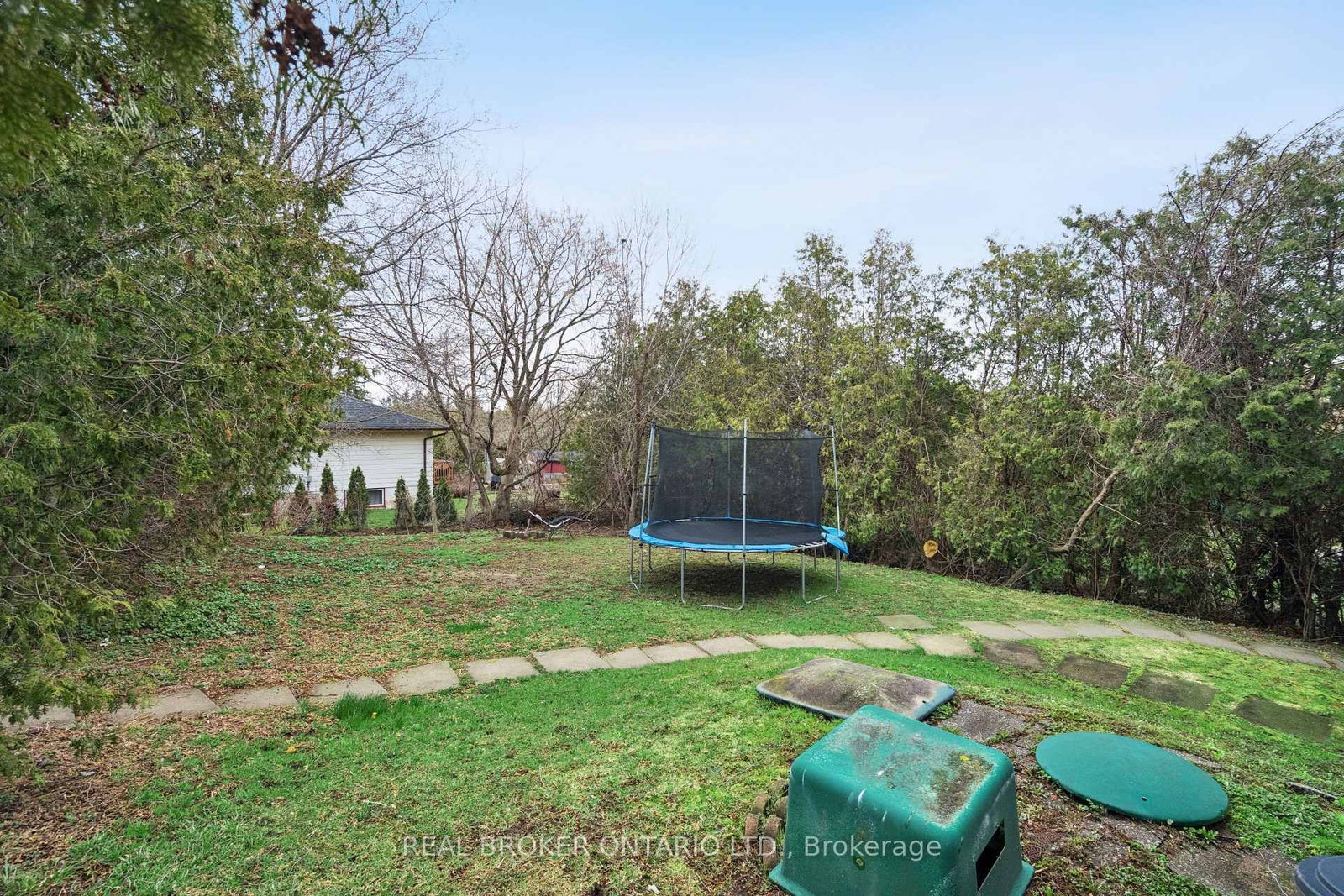 119 Tremaine Road - Photo 45