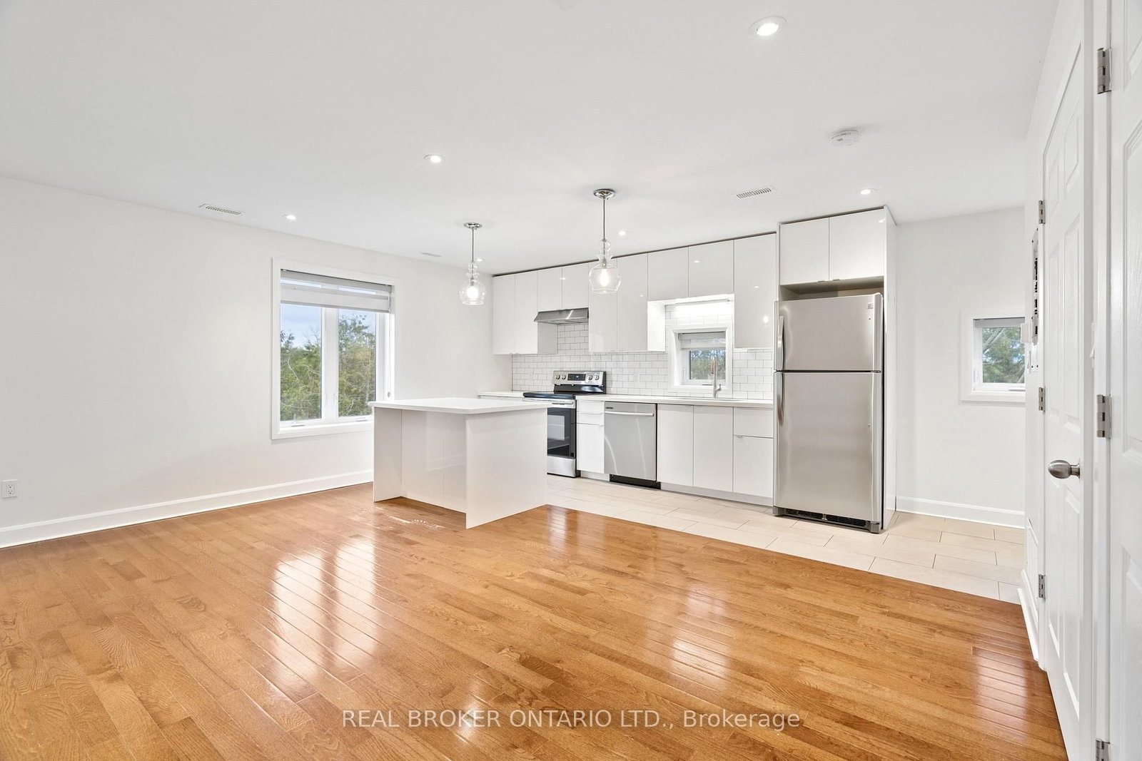 119 Tremaine Road - Photo 9