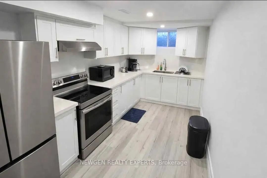 181 Satok Crescent, Unit Basement - Photo 3
