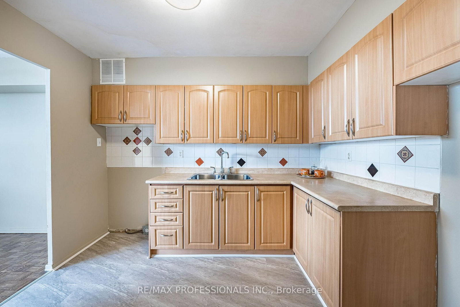 551 The West Mall, Unit 1618 - Photo 11