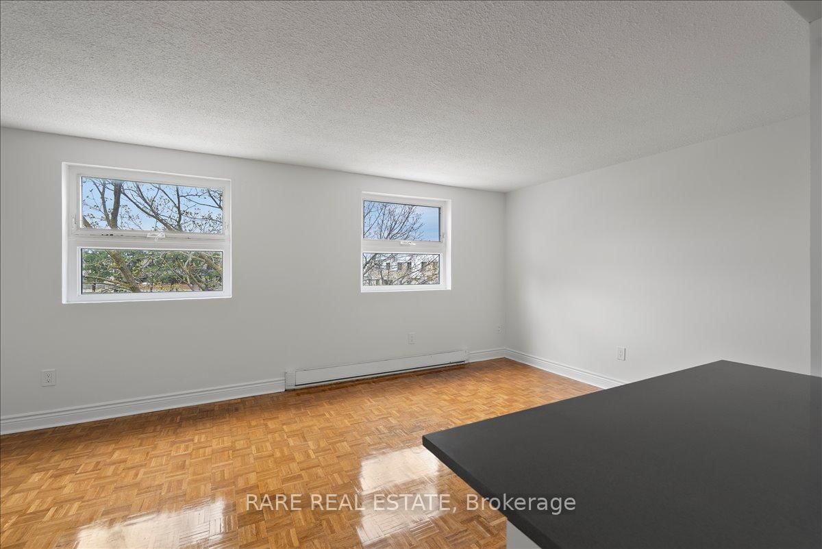 7555 Goreway Drive, Unit 139