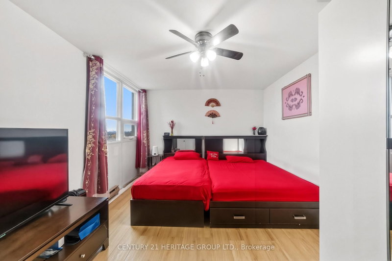 2323 Confederation Mississauga,ON L5B 1R6 — Photo 16
