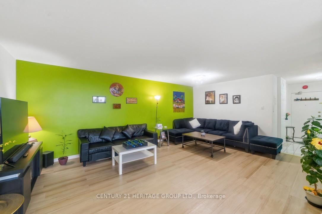 2323 Confederation Mississauga,ON L5B 1R6 — Photo 5