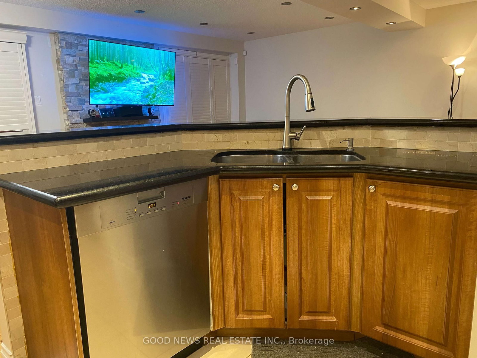 1725 The Chase, Unit 31 - Photo 3