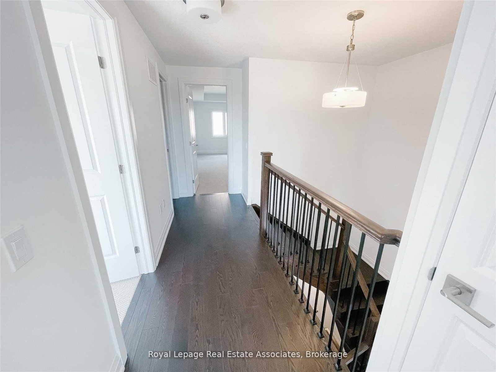 4121 Hillsborough Crescent - Photo 21