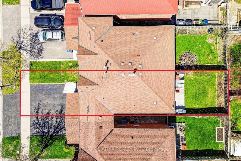 5699 Talaton Tr, Mississauga, L5R 3N6 | Image 2