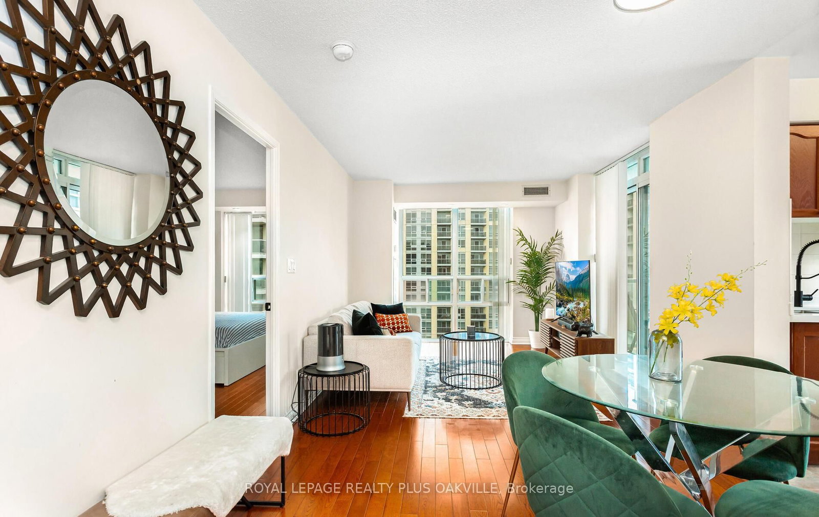 7 Michael Power Place, Unit LPH07 - Photo 15