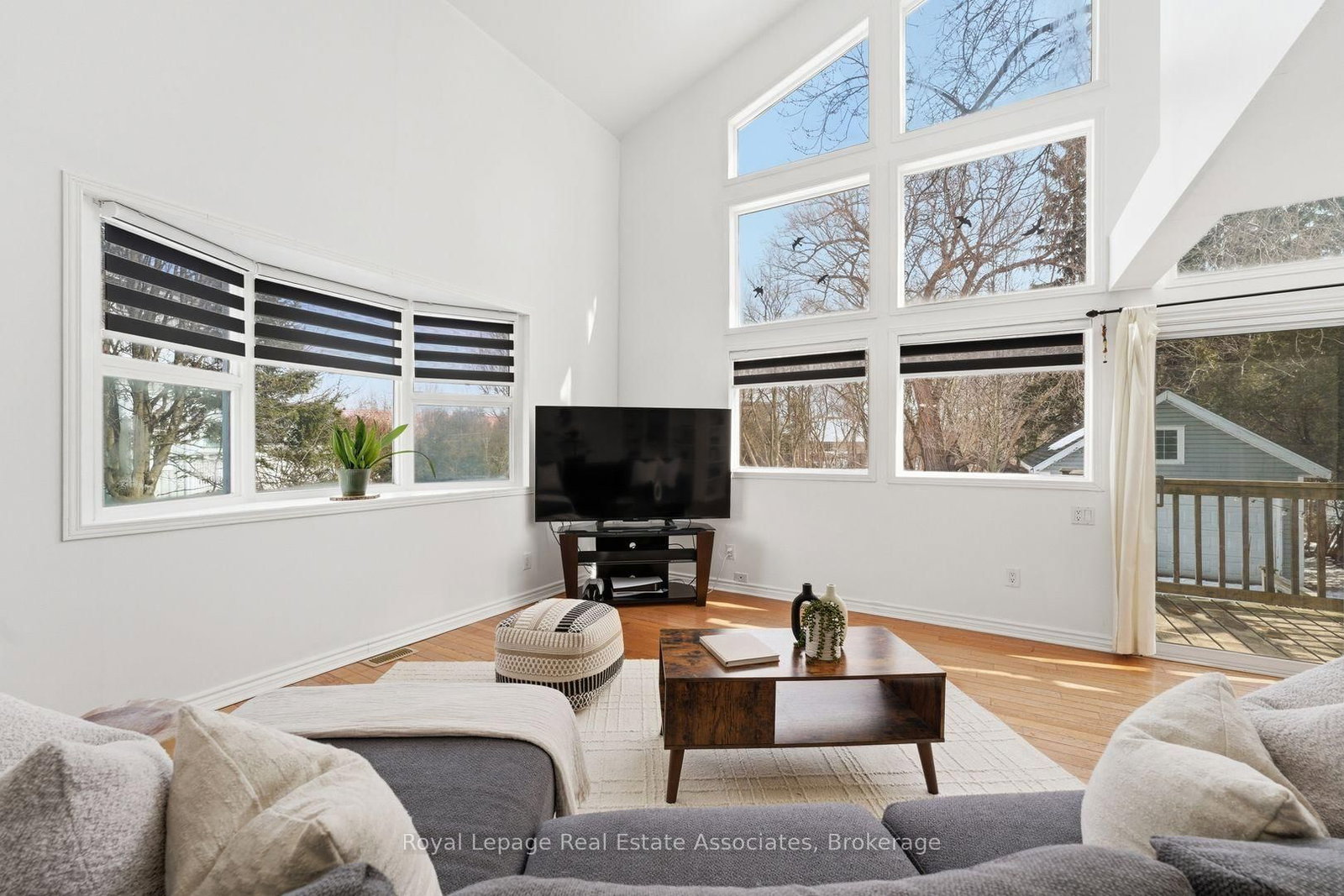 708 Montbeck Crescent - Photo 23