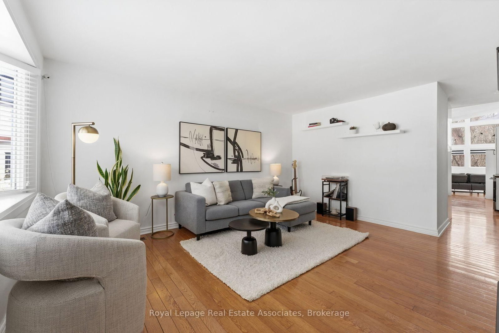 708 Montbeck Crescent - Photo 7