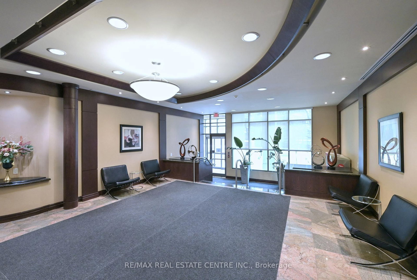 335 Rathburn Road W, Unit 1108 - Photo 3