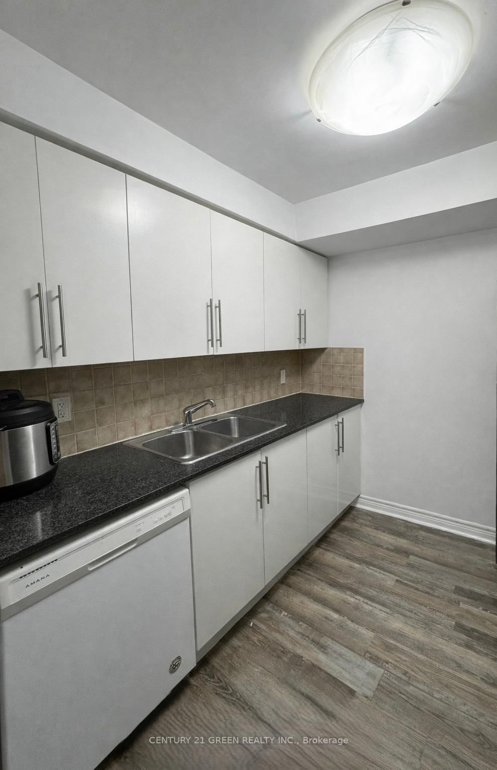 310 Burnhamthorpe Road W, Unit 2111 - Photo 5