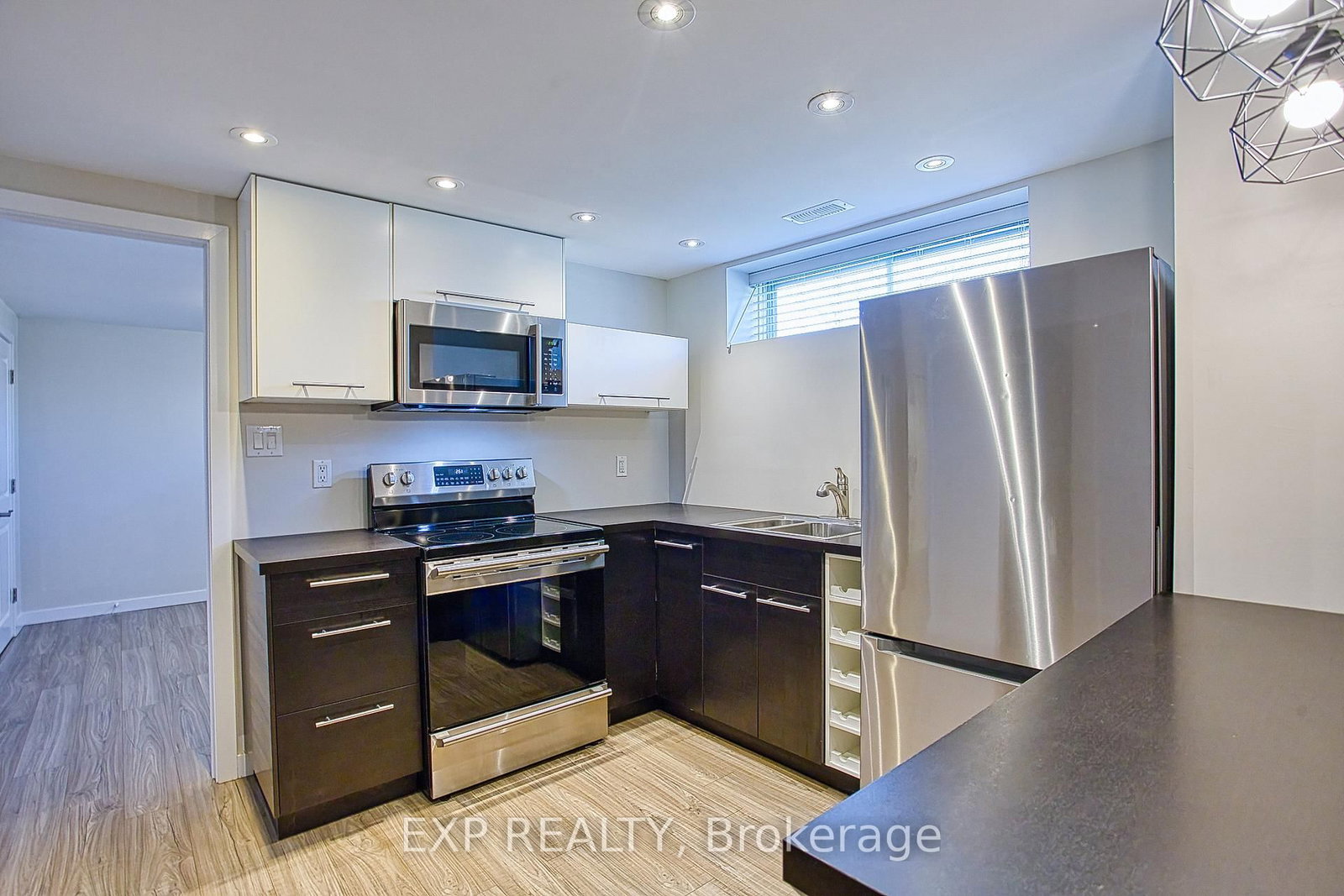 2387 Cyprus Avenue - Photo 24