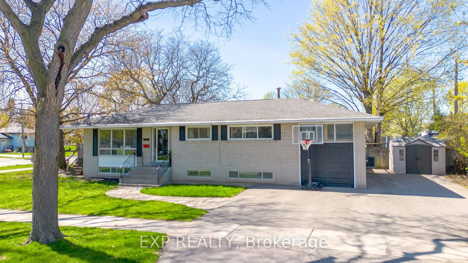 2387 Cyprus Avenue - Photo 36