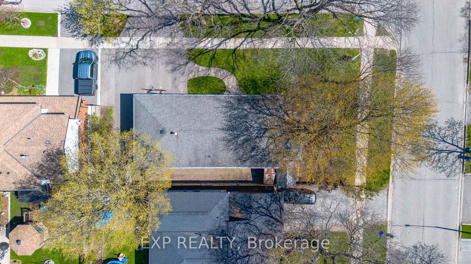 2387 Cyprus Avenue - Photo 37