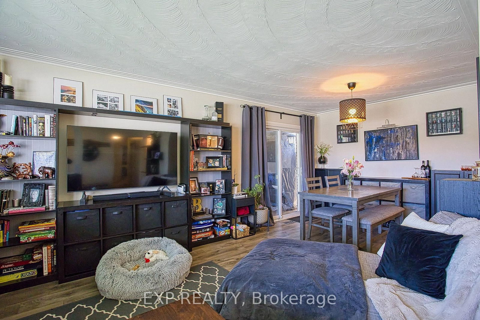 2387 Cyprus Avenue - Photo 5