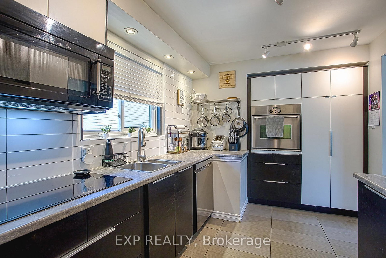 2387 Cyprus Avenue - Photo 9