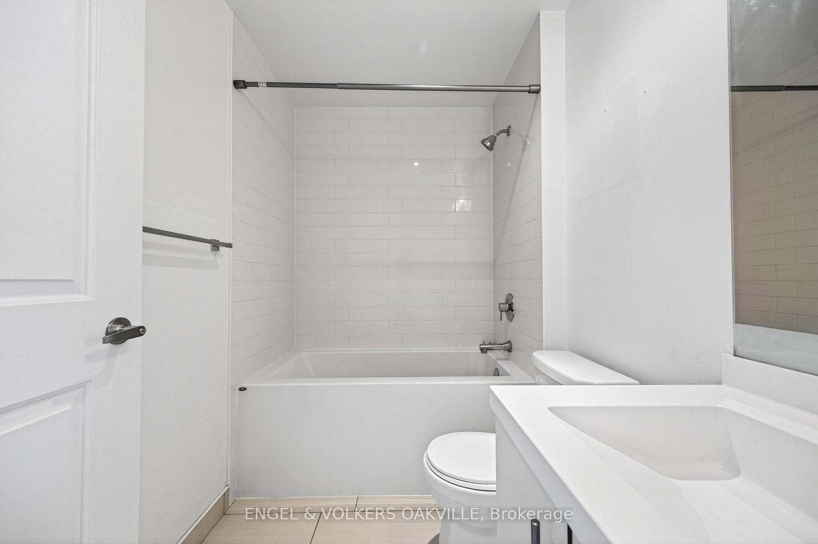 65 Speers Road, Unit 515 - Photo 12