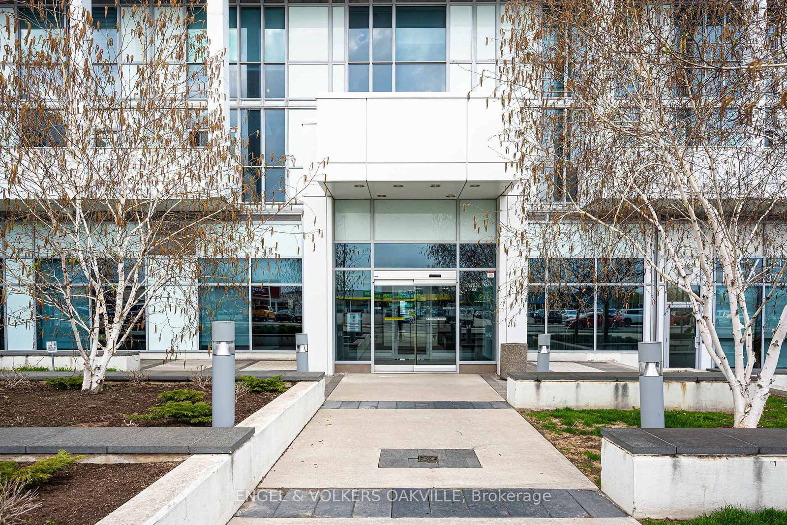 65 Speers Road, Unit 515 - Photo 2