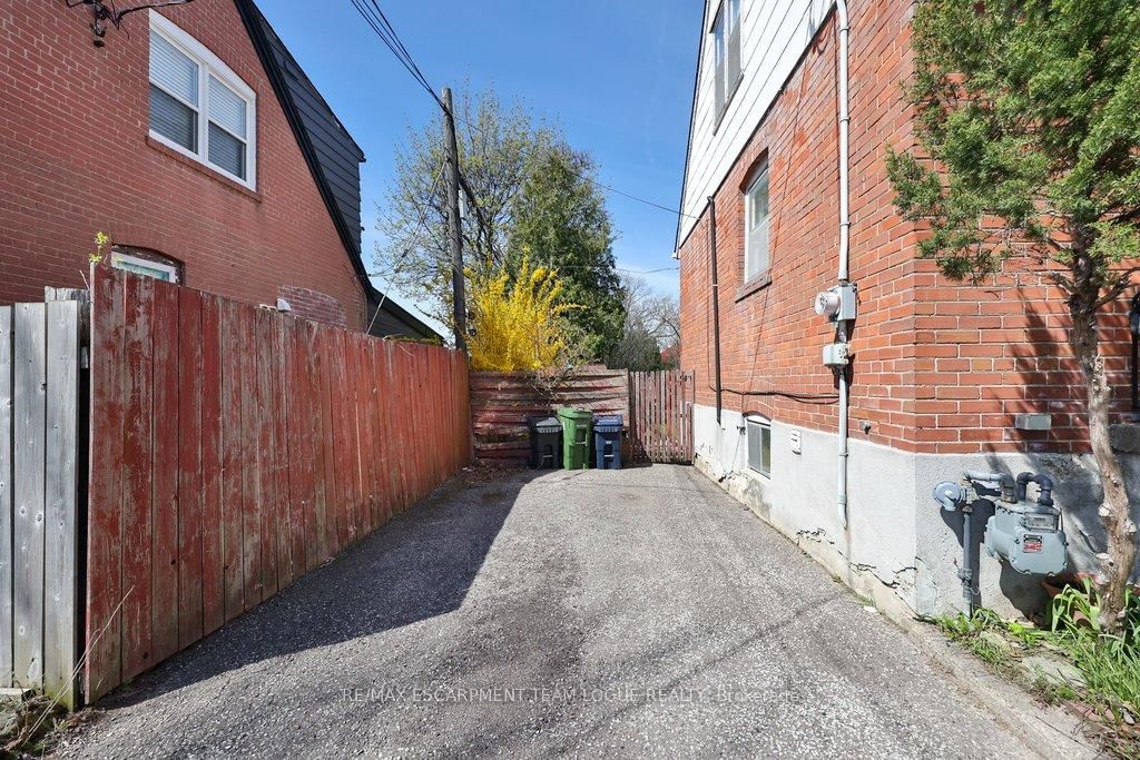 1930 Keele Street - Photo 2