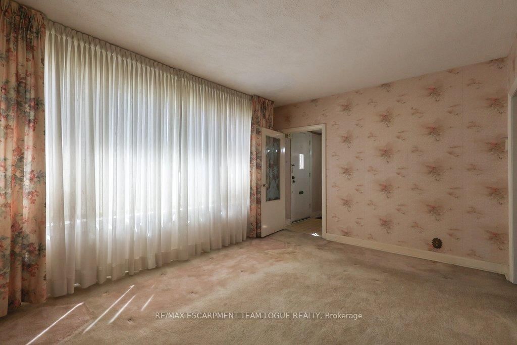 1930 Keele Street - Photo 6