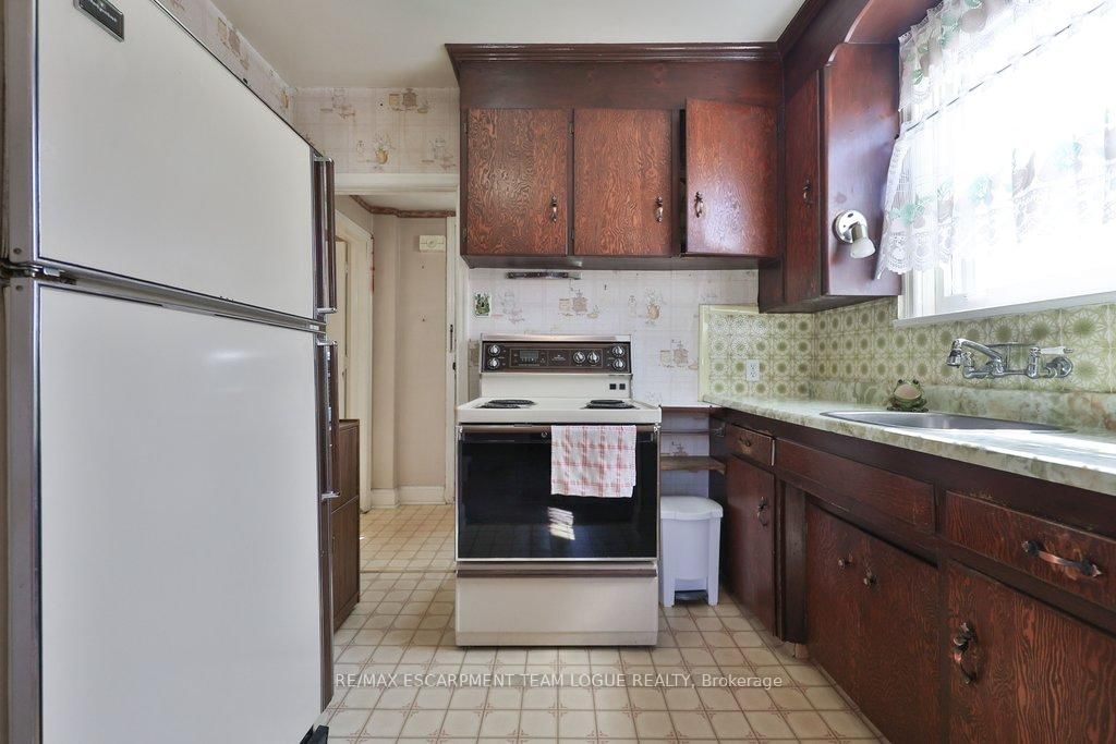 1930 Keele Street - Photo 7