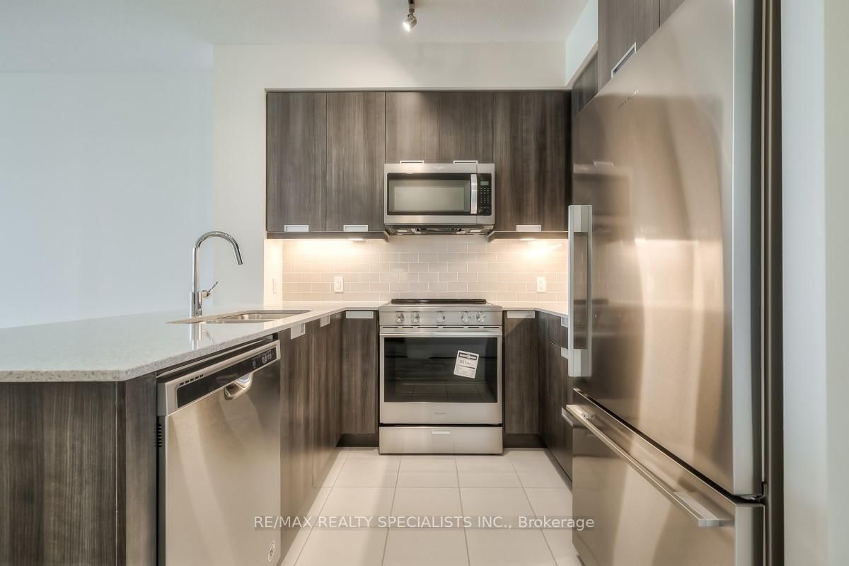 35 Watergarden Drive, Unit 1520 - Photo 11