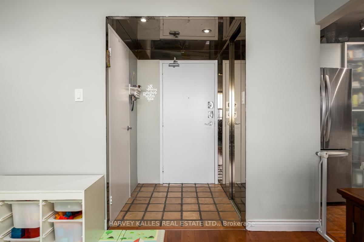 155 Marlee Avenue, Unit 2002 - Photo 5