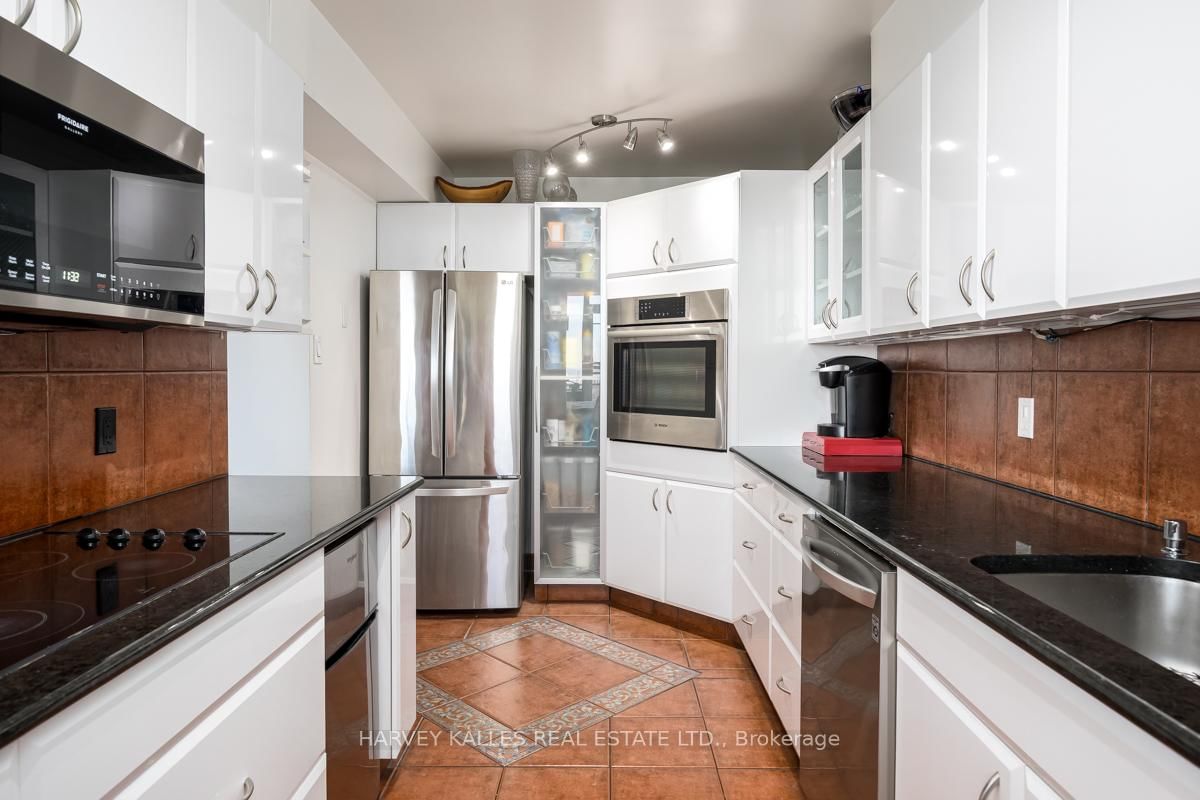 155 Marlee Avenue, Unit 2002 - Photo 8