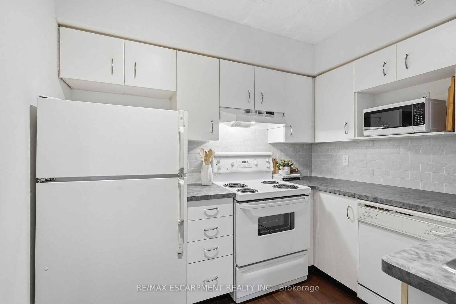 4015 Kilmer Drive, Unit 308 - Photo 13
