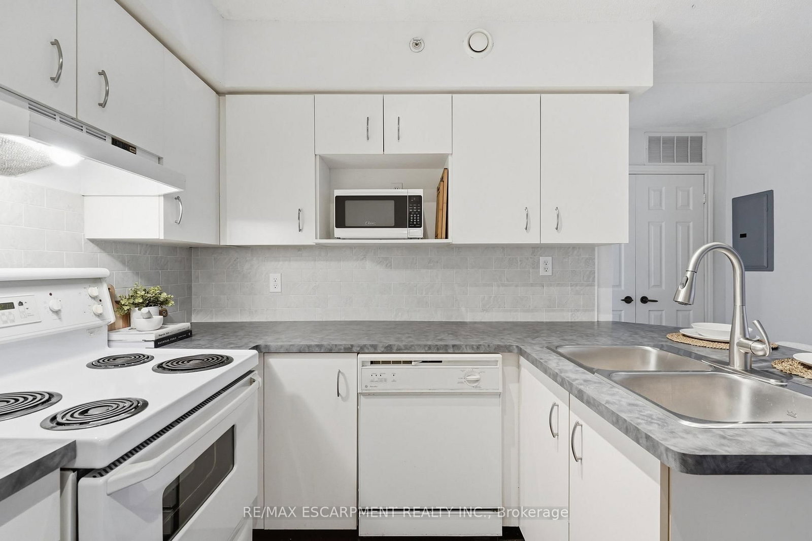 4015 Kilmer Drive, Unit 308 - Photo 14