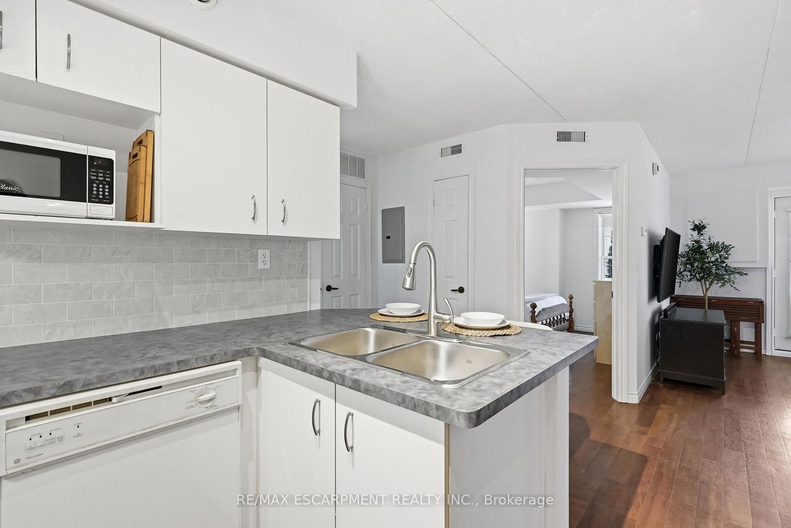 4015 Kilmer Drive, Unit 308 - Photo 15