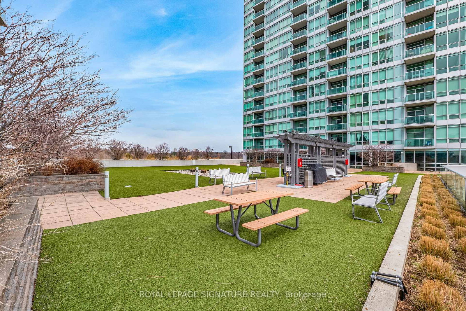 1910 Lake Shore Boulevard W, Unit LPH6 - Photo 36