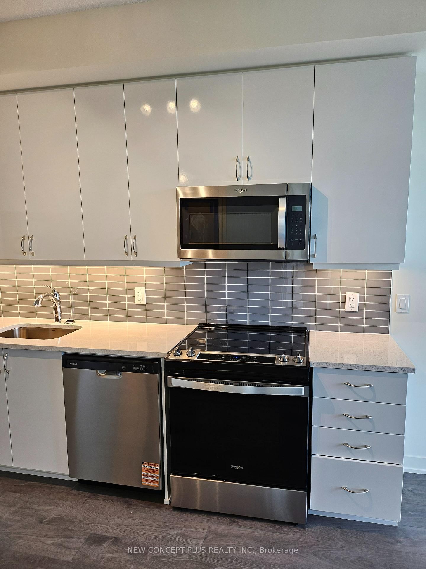 38 Annie Craig Drive, Unit 5001 - Photo 3