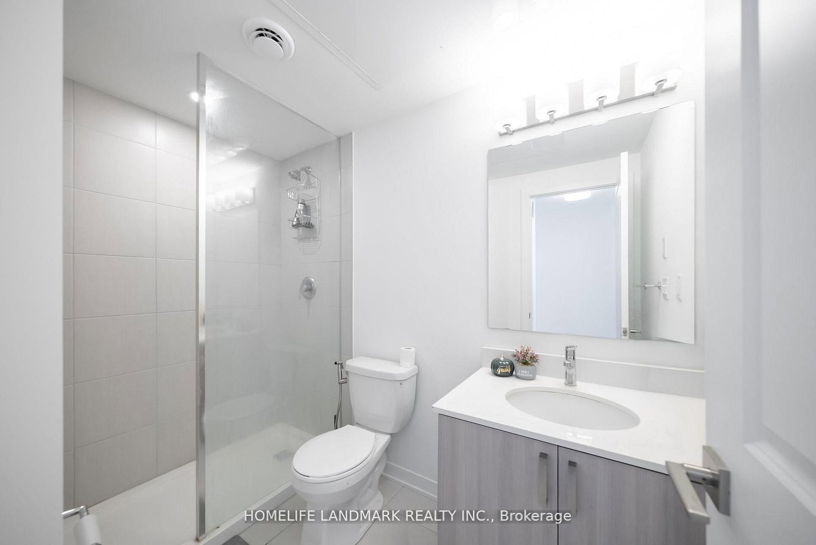 4015 Hickory Drive, Unit 2 - Photo 17
